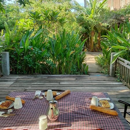 O'Hamok Family Homestay Battambang Exterior photo