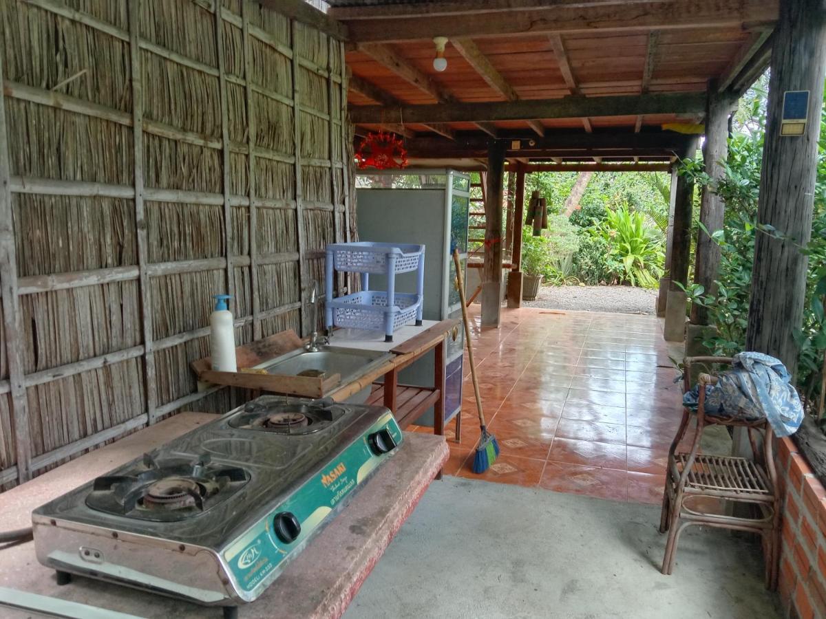 O'Hamok Family Homestay Battambang Exterior photo